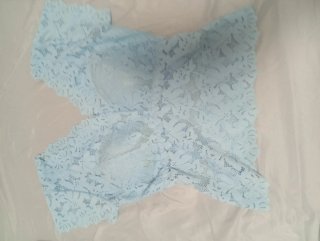 Top de encaje azul