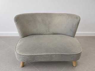 Sillón infantil gris terciopelo