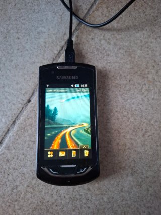Lote 8 telefoni cellulari (Nokia, Wiko, Samsung, Al)