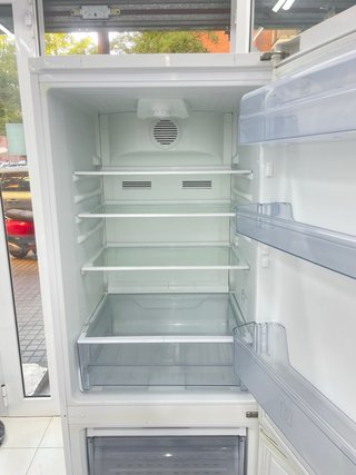 Nevera Beko Combi Blanca