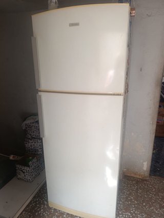 Nevera Electrolux blanca