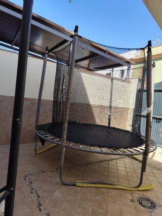 Cama elástica con red de seguridad nueva