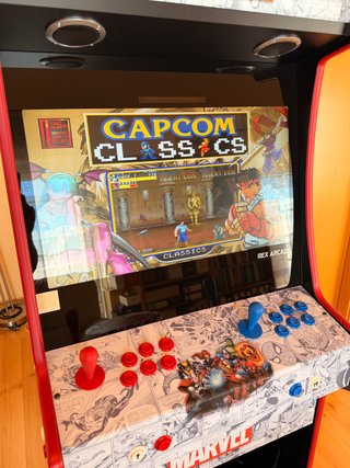 Máquina Arcade Megaplayer + 2 Pistolas + Taburete