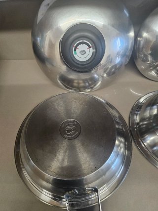 Lote 2 sartenes y plancha AMC aptas para INDUCCIÓN