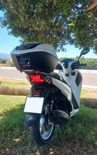 Honda SH 125i Scooter