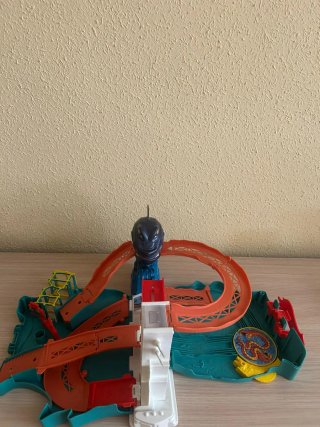 Hot Wheels Tiburón Pista Juguete