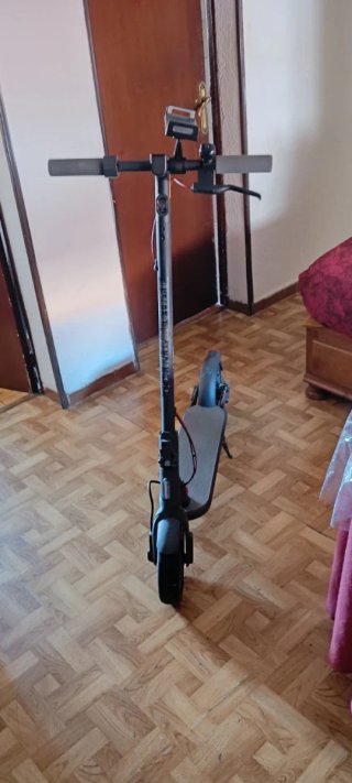 Patinete Eléctrico Negro