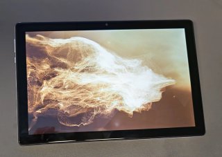 Tablet Doogee U10 con funda y teclado.