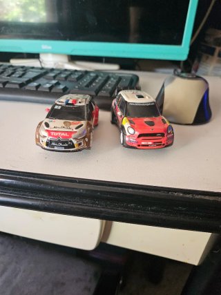 Coche Scalextric Citroën y MINI