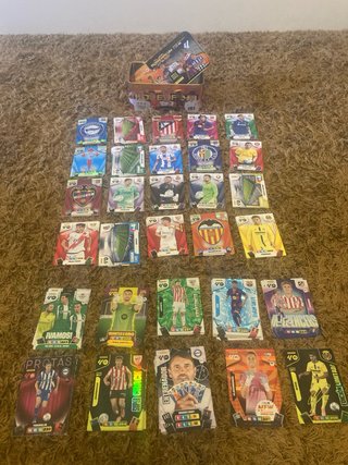 Lote 212 cromos y caja metal de Adrenalyn 25-26