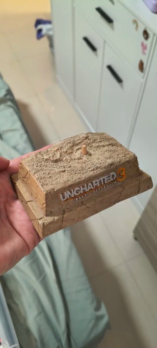 Figura Uncharted no envío 22cm