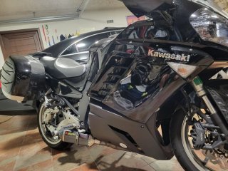 Kawasaki 1400 GTR Maletas Laterales Carbono