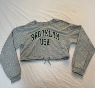 Sudadera corta Brooklyn USA gris