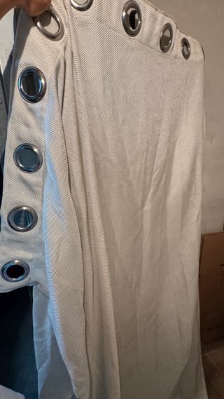 2 Cortinas blancas con ojales