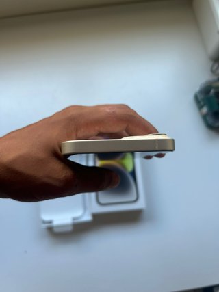 iPhone 14 bianco 100% batteria sana