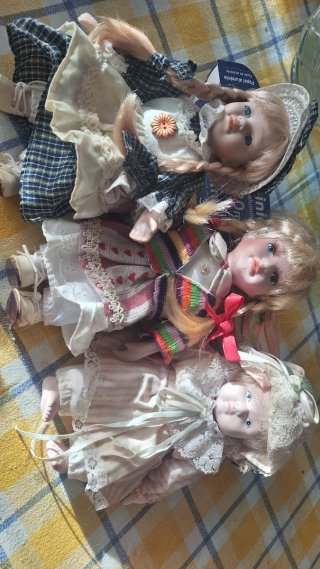 Bambole in porcellana vintage