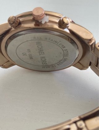 Reloj  Dorado Rosa Nuevo