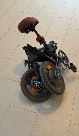 Bicicleta Eléctrica Eskute F200 Plegable