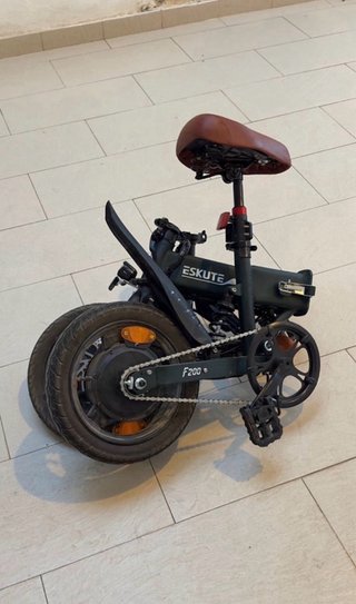 Bicicleta Eléctrica Eskute F200 Plegable