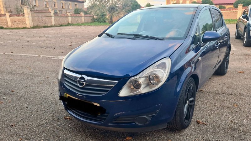 Opel Corsa 2008 - foto 1