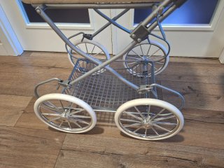 Carrito de muñecas Reborn en perfecto estado