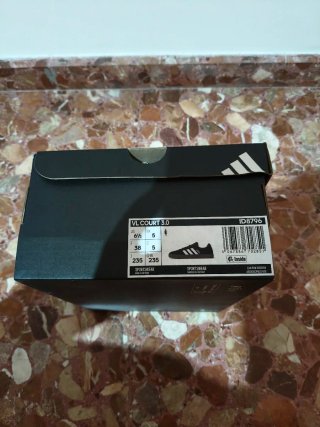 Zapatillas Adidas.