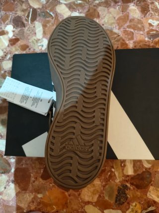 Zapatillas Adidas.