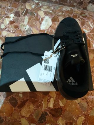 Zapatillas Adidas.