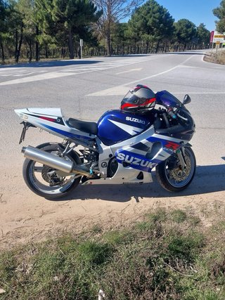 Suzuki GSXR 600cc Sportbike