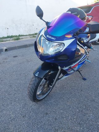 Suzuki GSXR 600cc Sportbike