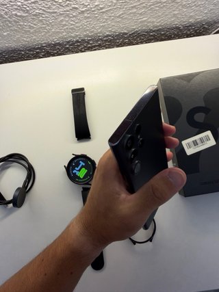Samsung Galaxy S22 Ultra y Watch 5 Pro Negro