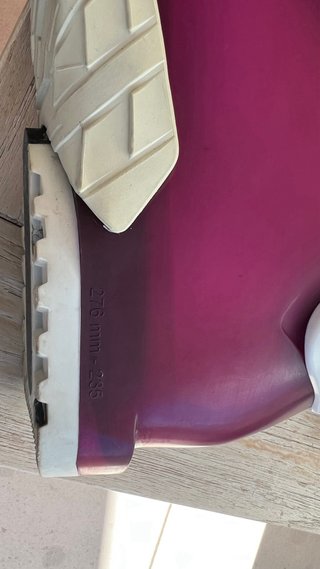 Botas de esquí Lange Moradas, casco S y su mochila