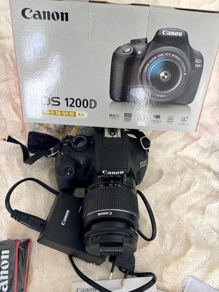 Canon EOS 1200D EF-S 18-55mm III Kit