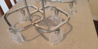 Lámpara de mesa moderna metal y cristal