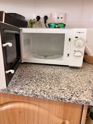 Microondas Nevir Blanco