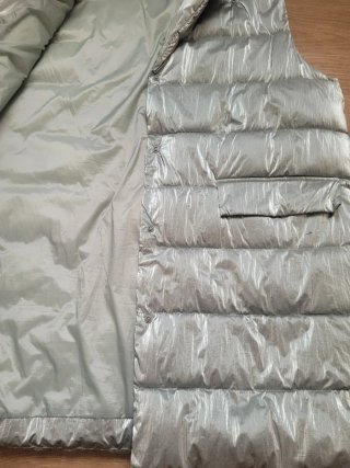 Chaleco plumífero plateado  marca Southern Cotton