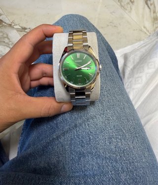 Reloj Casio Verde y Plateado