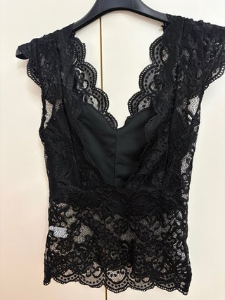 Top pizzo nero - XXS - scollo petto e schiena