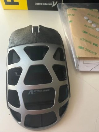Ratón gaming ATTACK SHARK R3 en color Silver Grey,
