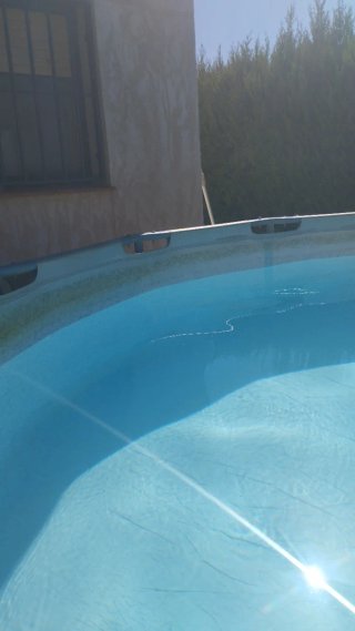 Piscina desmontable metal y plástico.