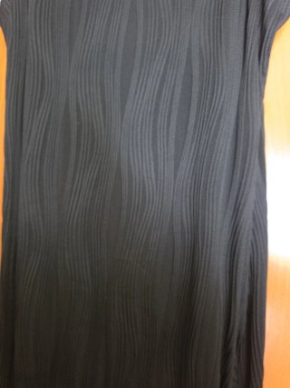 Vestido negro largo con ribete blanco