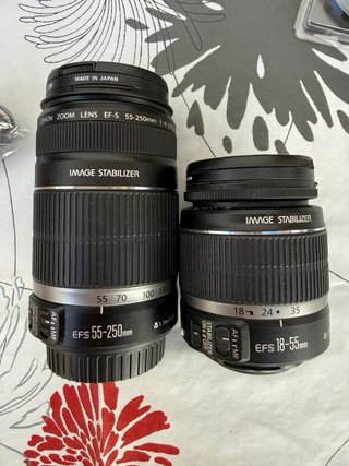 Canon EOS 550D + 2 objetivos + kit completo
