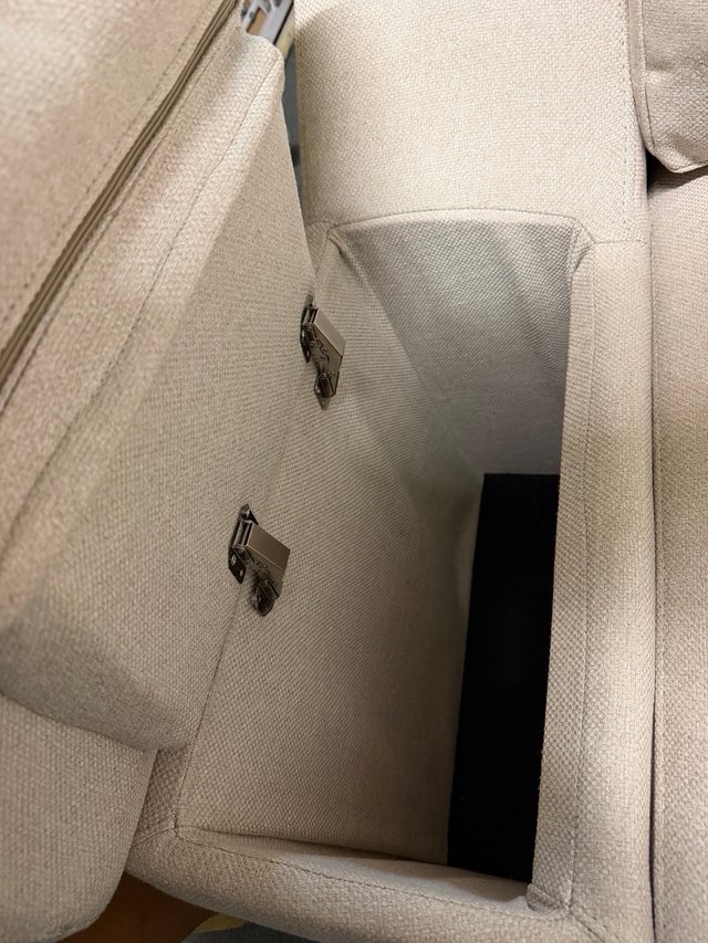 SOFÁ BEIGE GRANDE ASIENTOS DESLIZANTES BUEN ESTADO