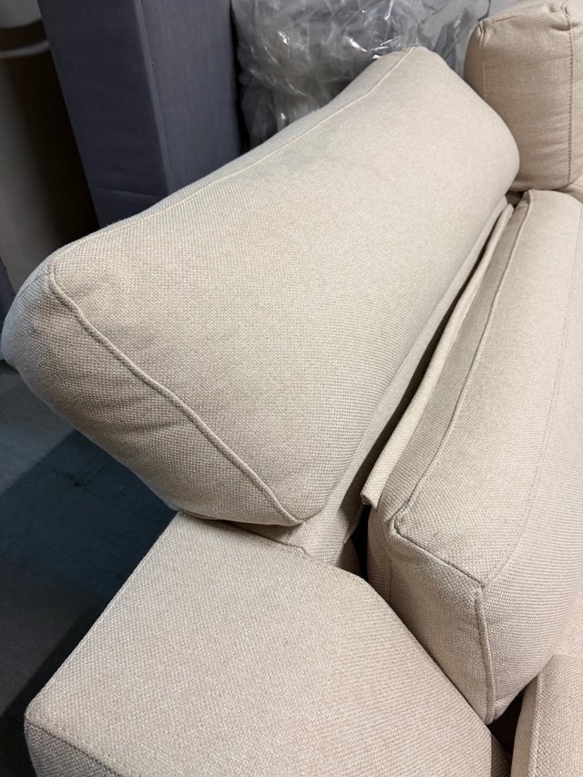 SOFÁ BEIGE GRANDE ASIENTOS DESLIZANTES BUEN ESTADO