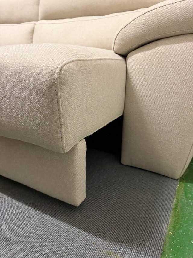 SOFÁ BEIGE GRANDE ASIENTOS DESLIZANTES BUEN ESTADO