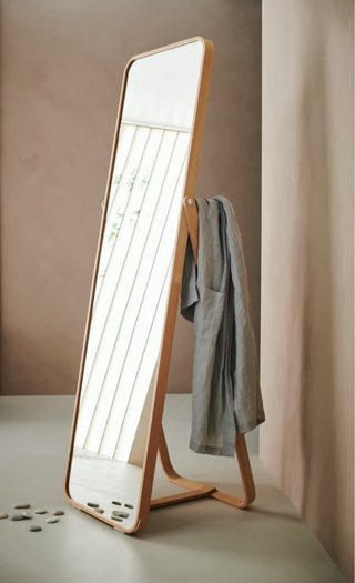 Espejo de pie Ikea IKORNNES madera