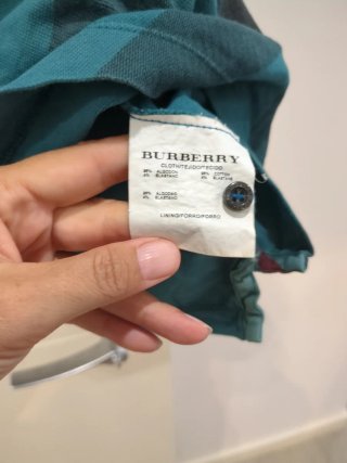 Camiseta Burberry Mujer Talla 40( más bien un 38 )