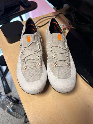 Zapatillas DMT Poggi Superlight Talla 43.5