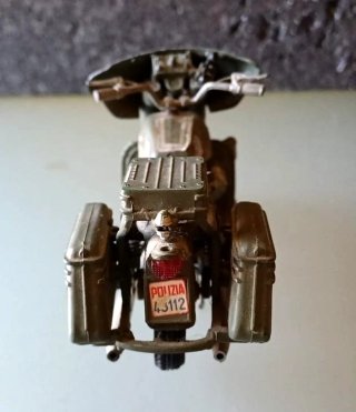 Polistil 1/15 Moto Guzzi V7 700 Polizia vintage