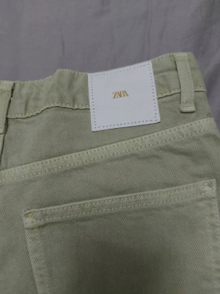Jeans rectos Zara verde talla 36